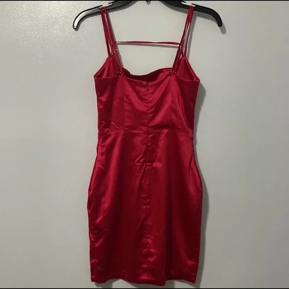 Size US 2 Oh Polly dress never worn, tags still attached. - Picture 4 of 4